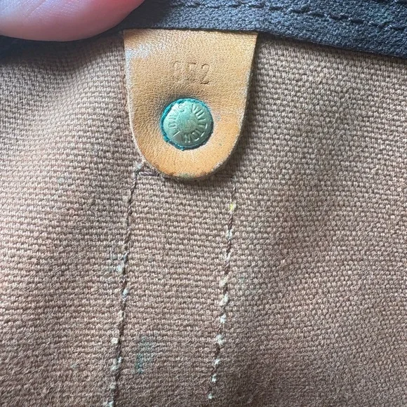 Louis Vuitton Keepall 45 - Picture 15 of 16